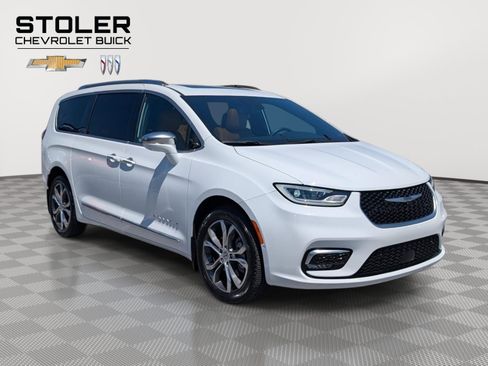 Used 2021 Chrysler Pacifica Pinnacle AWD/4WD image 7