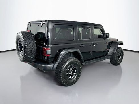 Used 2025 Jeep Wrangler Unlimited Rubicon AWD/4WD image 7