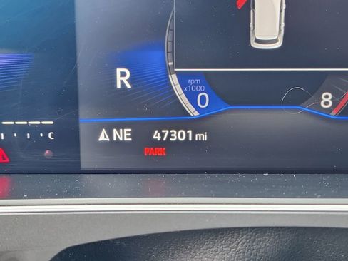 Used 2022 Volkswagen Tiguan SE image 30