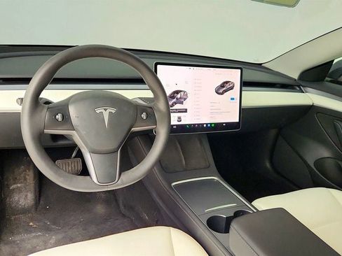 Used 2022 Tesla Model 3 image 12