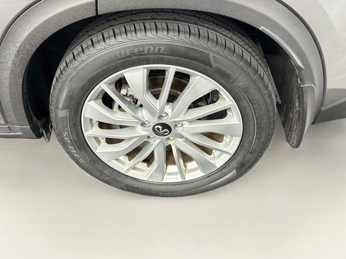 Used 2023 INFINITI QX50 Luxe FWD image 11