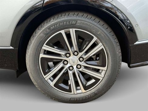 New 2026 Cadillac Lyriq Premium Luxury image 12