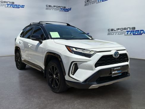 Used 2023 Toyota RAV4 XSE AWD/4WD image 3