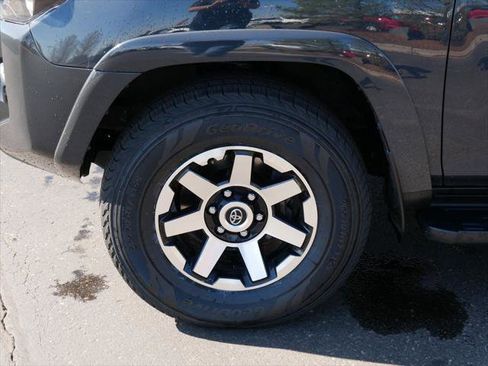 Certified 2024 Toyota 4Runner TRD Off-Road Premium AWD/4WD image 8