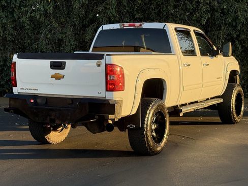 Used 2014 Chevrolet Silverado 3500 LT w/ Interior Plus Package image 8