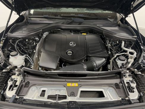 Used 2024 Mercedes-Benz GLC 300 4MATIC w/ AMG Line image 36