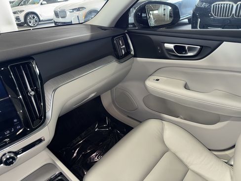 Used 2024 Volvo S60 B5 Plus w/ Climate Package FWD image 29