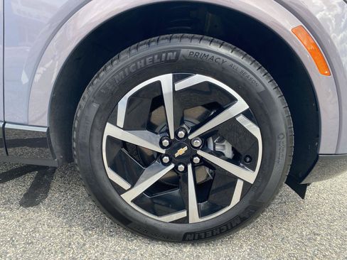 Used 2024 Chevrolet Equinox EV LT AWD/4WD image 10