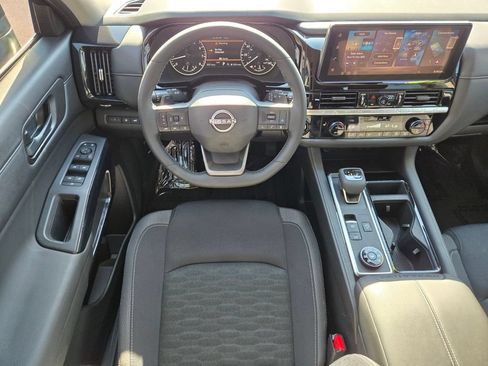Certified 2026 Nissan Pathfinder SV AWD/4WD image 13