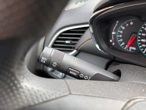 Certified 2022 Chevrolet Trax LS w/ Tint and Cruise Package image 27