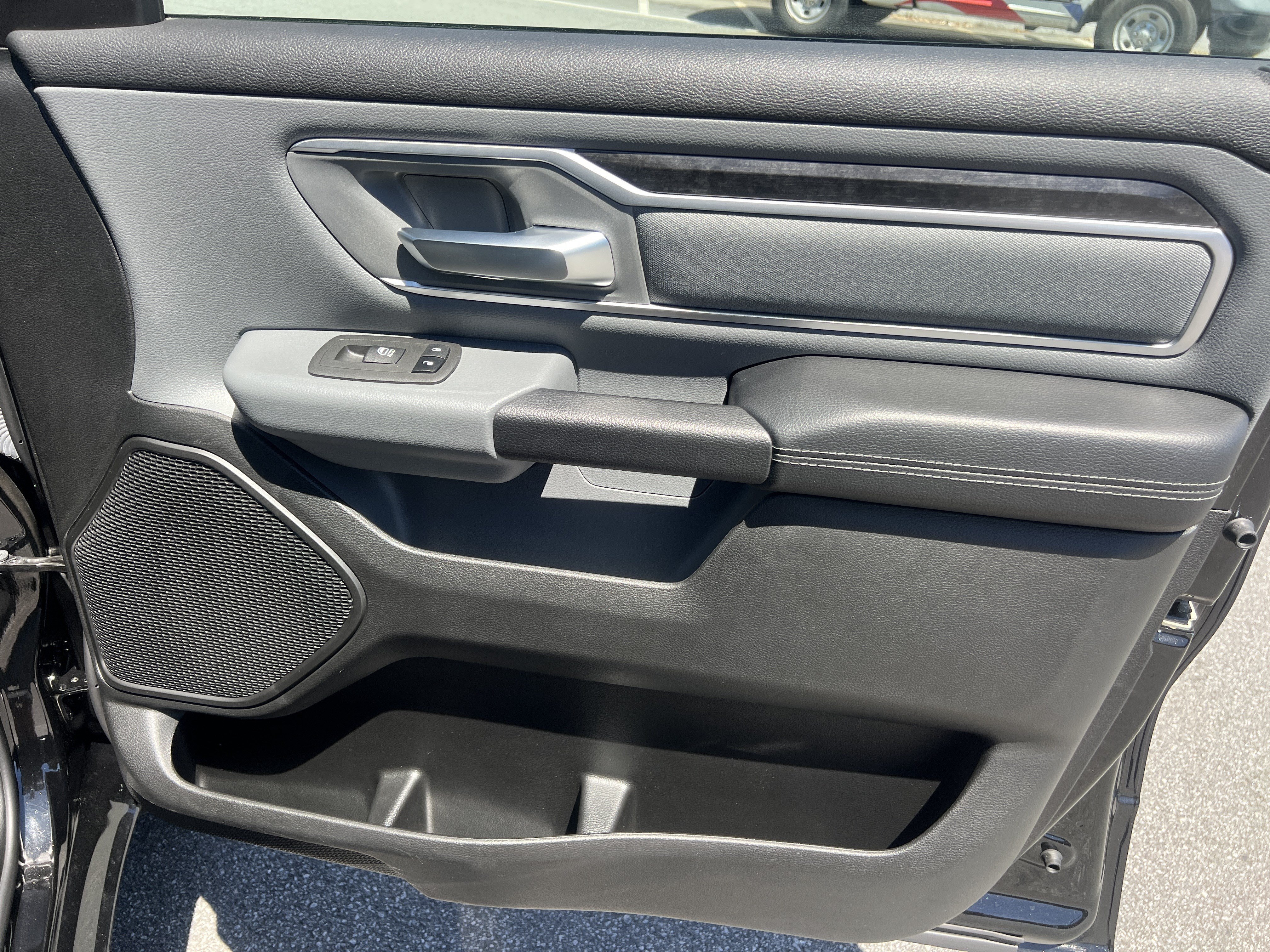 Used 2022 RAM 1500 Big Horn AWD/4WD image 18