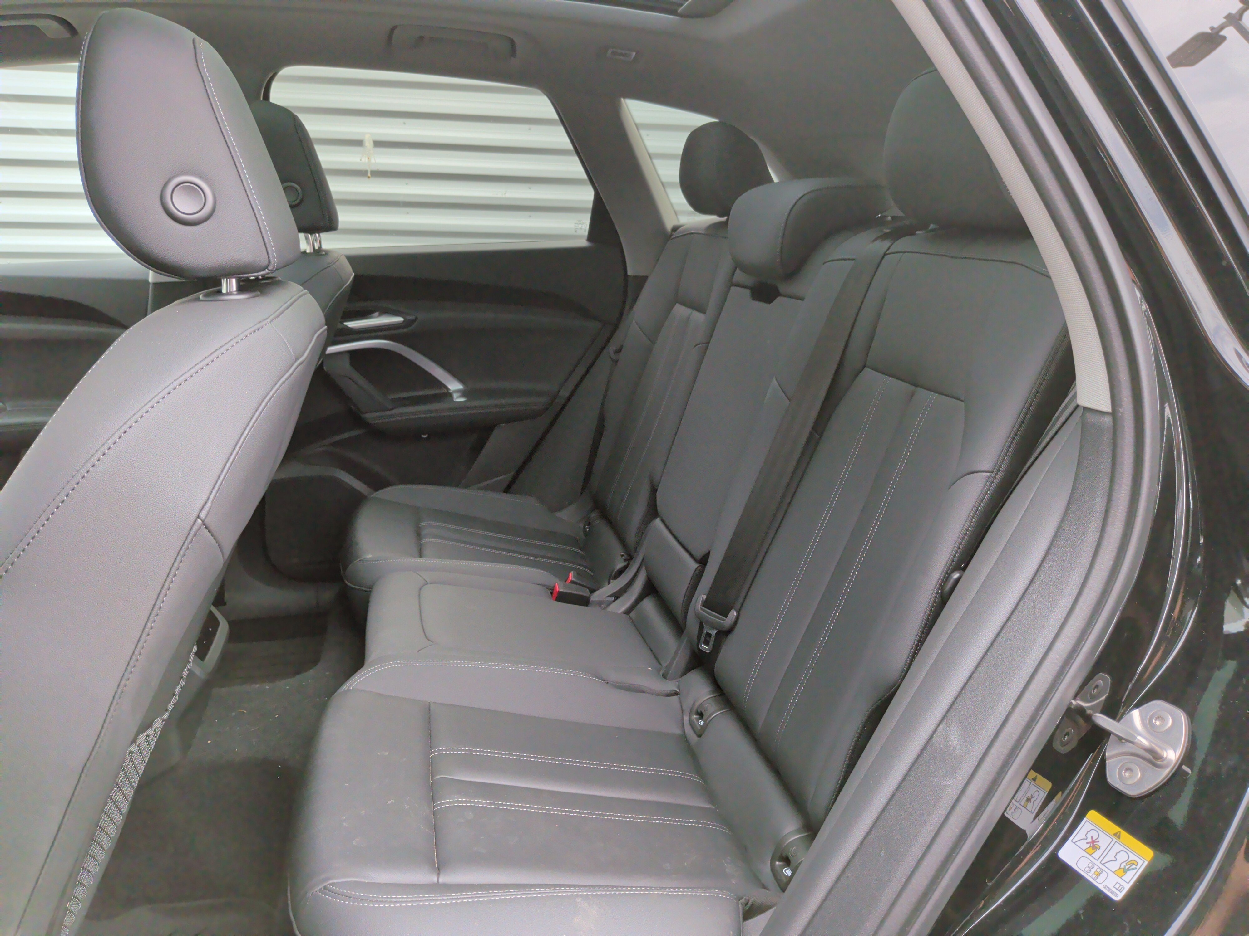 Used 2025 Audi Q5 Premium w/ Convenience Package AWD/4WD image 33
