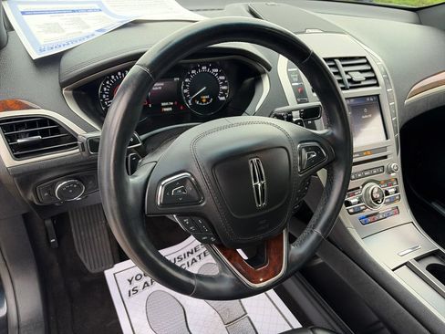 Used 2020 Lincoln MKZ Reserve w/ Monochromatic Package AWD/4WD image 21