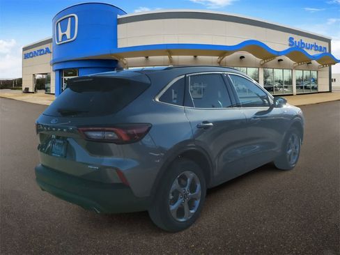 Used 2025 Ford Escape ST-Line image 8