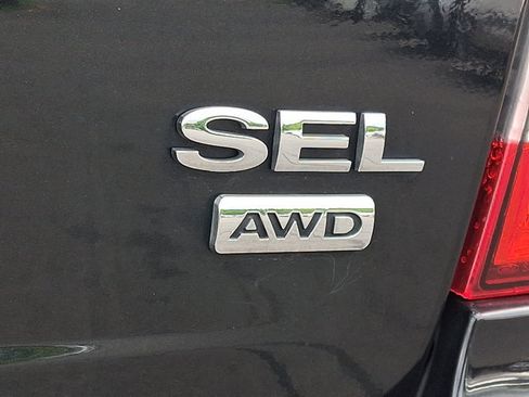 Used 2013 Ford Edge SEL AWD/4WD image 29