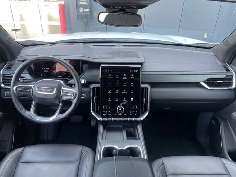 Used 2024 GMC Acadia Elevation FWD image 11