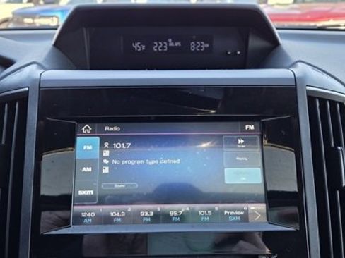 Used 2019 Subaru Crosstrek 2.0i Premium image 18