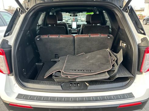 Used 2022 Ford Explorer Platinum w/ Equipment Group 601A image 29