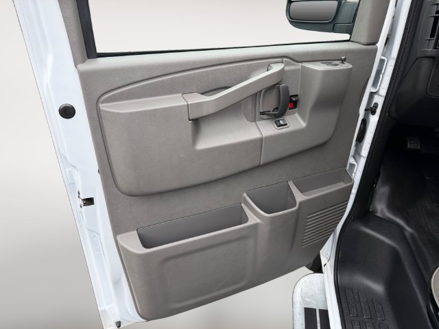 Used 2025 GMC Savana 2500 w/ Driver Convenience Package RWD image 10