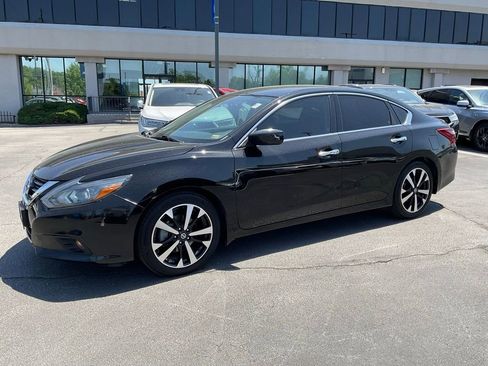 Used 2018 Nissan Altima 2.5 SR FWD image 4