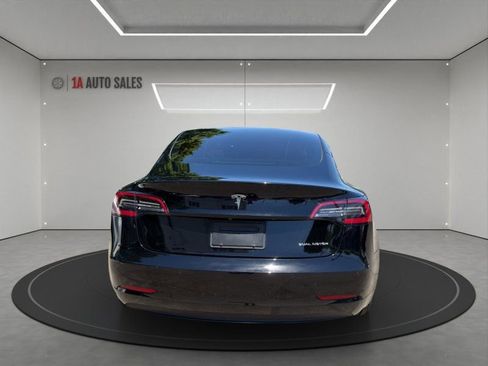 Used 2022 Tesla Model 3 Long Range AWD/4WD image 4