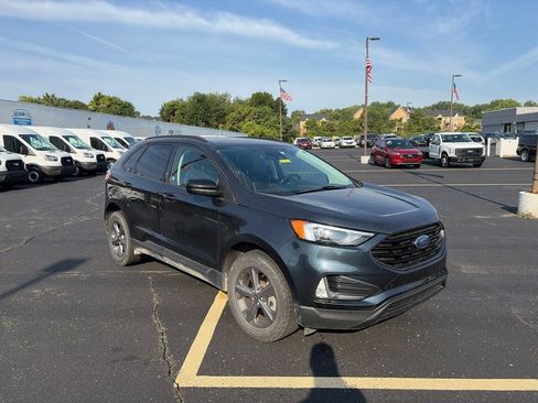 Used 2023 Ford Edge SEL w/ Sport Appearance Package AWD/4WD image 3
