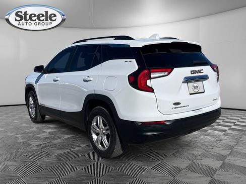 Used 2023 GMC Terrain SLE w/ Driver Convenience Package image 3