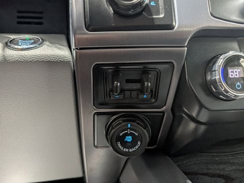 Used 2022 Ford F450 Limited image 29