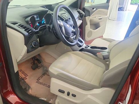 Used 2016 Ford Escape SE FWD image 14