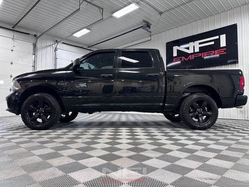 Used 2016 RAM 1500 Express w/ Black Ram 1500 Express Group AWD/4WD image 11