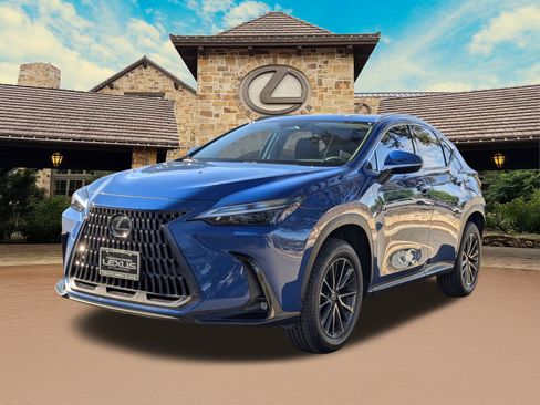 Used 2025 Lexus NX 250 FWD w/ Towing Package (2000 Lbs) image 4