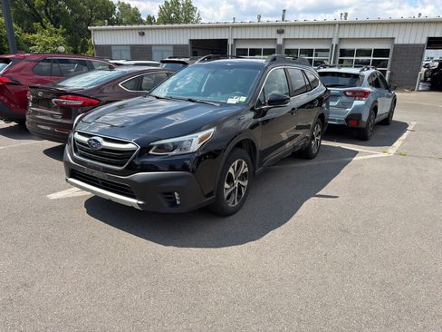 Used 2020 Subaru Outback Limited AWD/4WD image 4