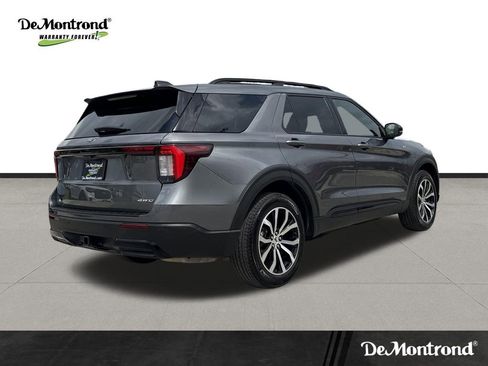 Used 2025 Ford Explorer ST-Line AWD/4WD image 5