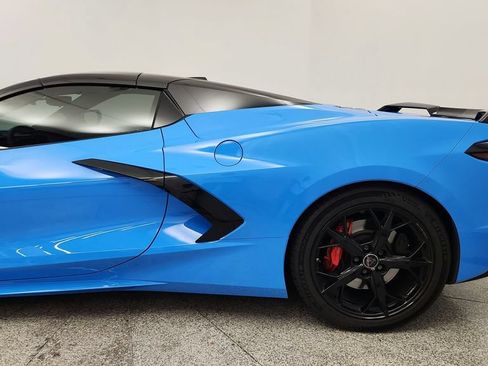 Used 2021 Chevrolet Corvette Stingray Premium Conv w/ Z51 Performance Package RWD image 13