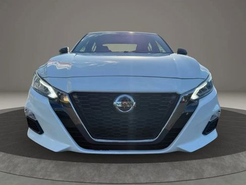 Used 2020 Nissan Altima 2.5 SR w/ Premium Package AWD/4WD image 4