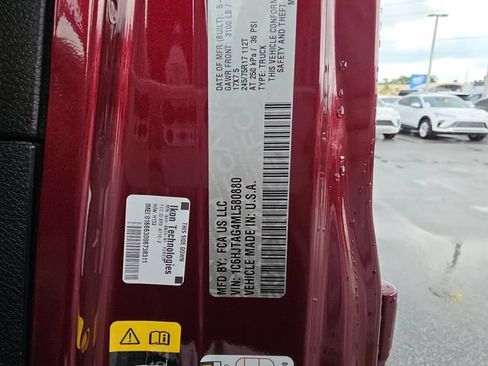 Used 2021 Jeep Gladiator Sport AWD/4WD image 32