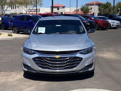 Used 2019 Chevrolet Malibu LS FWD image 3