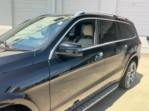 Used 2017 Mercedes-Benz GLS 550 4MATIC image 16