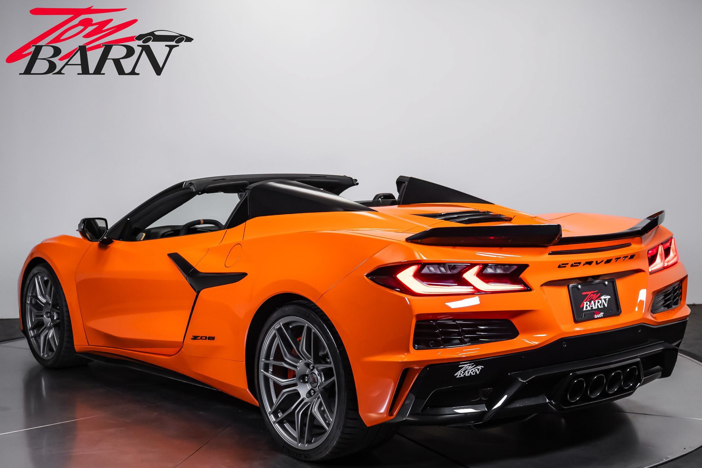 Used 2024 Chevrolet Corvette Z06 w/ Stealth Interior Trim Package RWD image 3