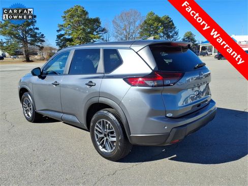 Used 2024 Nissan Rogue S image 3