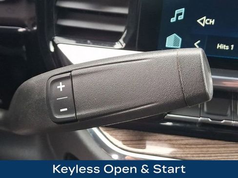 Used 2023 Chevrolet Silverado 1500 LT image 18