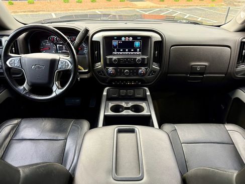 Used 2015 Chevrolet Silverado 1500 LTZ Z71 w/ LTZ Plus Package AWD/4WD image 17