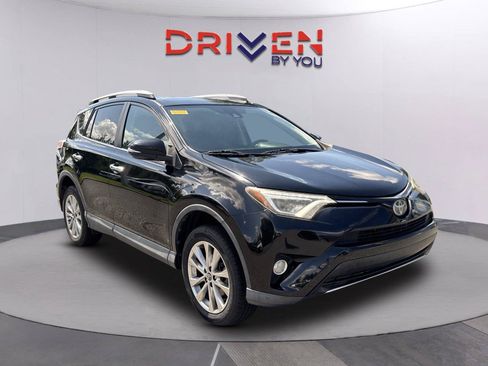 Used 2018 Toyota RAV4 Limited FWD image 1