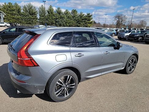 Used 2019 Volvo XC60 T6 Momentum w/ Multimedia Package image 14