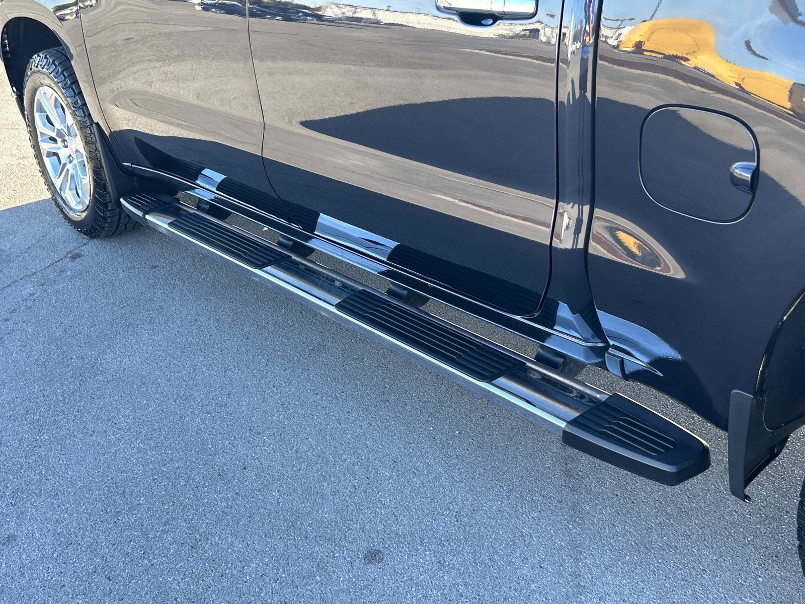 Used 2024 Chevrolet Silverado 1500 LTZ AWD/4WD image 20