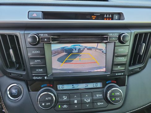 Used 2018 Toyota RAV4 XLE w/ Plus Extra Value Package FWD image 16