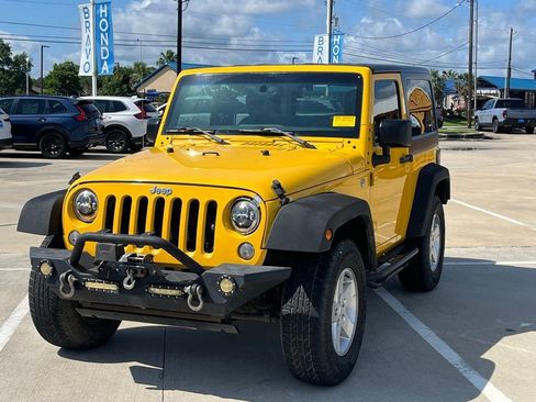 Used 2015 Jeep Wrangler Sport w/ Quick Order Package 24S AWD/4WD image 12