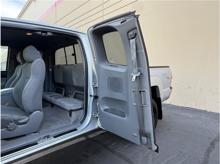 Used 2006 Toyota Tacoma PreRunner RWD image 15