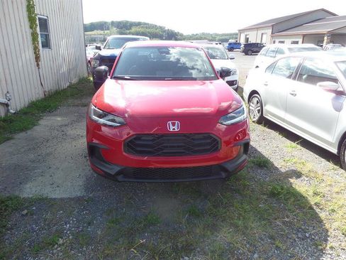 Used 2025 Honda HR-V Sport image 2