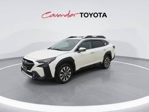 Used 2025 Subaru Outback Touring XT image 4